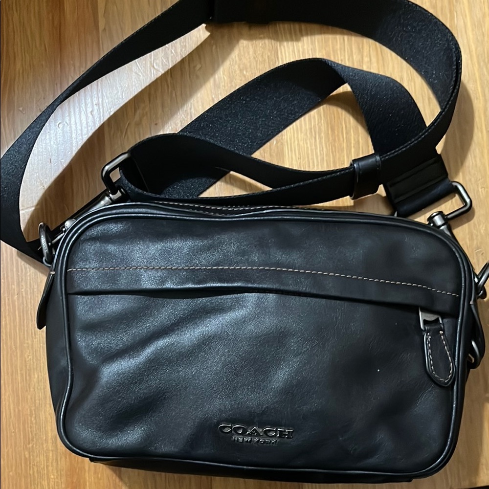 Coach Black Leather Men's cross body Bag